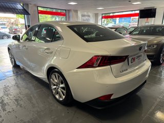Lexus IS 2.5 300h Executive Navibox