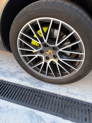 Porsche Cayenne 2021
