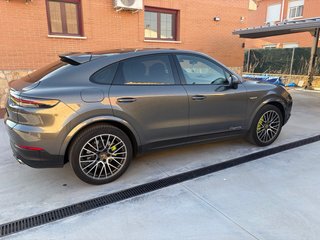 Porsche Cayenne 2021