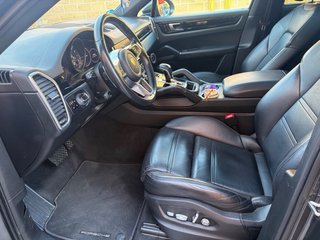 Porsche Cayenne 2021