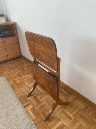 Mesita auxiliar plegable de madera