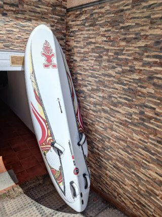 Equipo completo windsurf: tabla, mástil