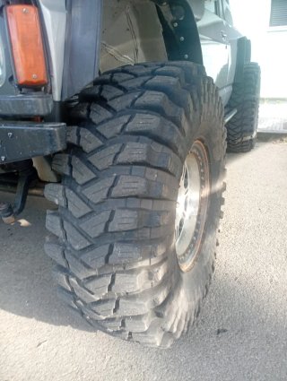 Maxxis trepador amarillas 40/13.5 r17