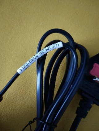 CABLE DE ALIMENTACIÓN CON ENCHUFE BRITÁNICO