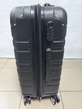 Maleta mediana extensible nueva