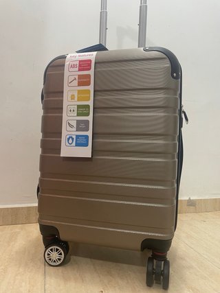 Maleta mediana extensible nueva 20 kilos