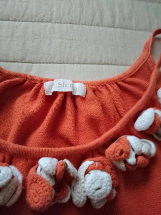 Vestido naranja tirantes con flores