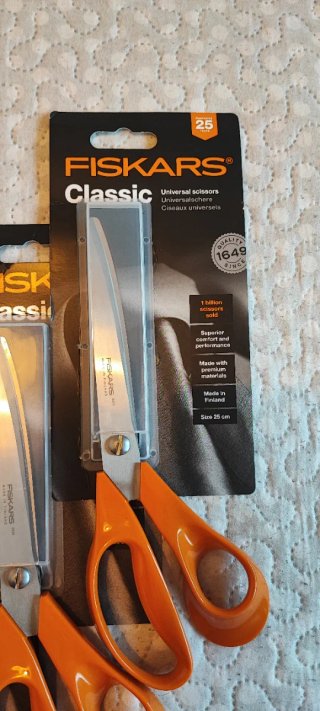 Lote 3 Tijeras Fiskars Classic 25cm o unidad suelt