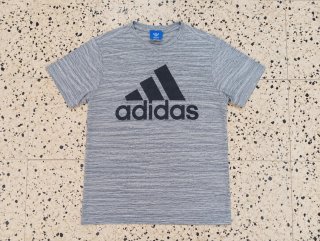 Camiseta Adidas Gris Logo Grande