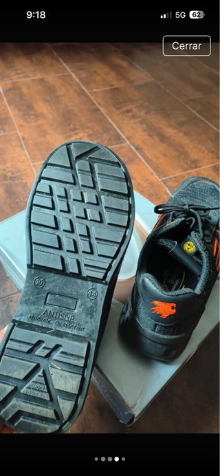 Zapatillas COFRA Power Negras y Naranjas