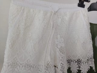 Completo donna pizzo bianco e verde oliva