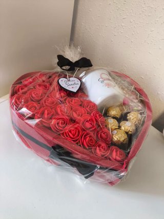 Tarta Ferrero & rosas