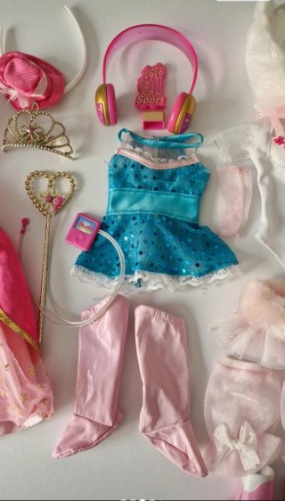 Lote Ropa y Accesorios Muñeca Nancy