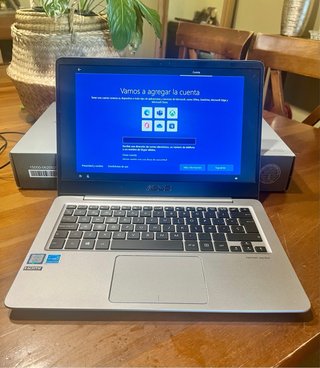 ASUS ZenBook 14 UX410UFR — Intel Core i7 — 16 GB R