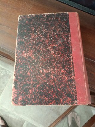 Libro antiguo de medicina