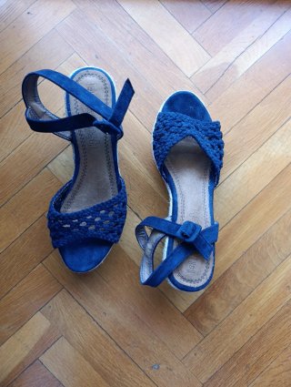 Sandalias de cuña azul talla 40