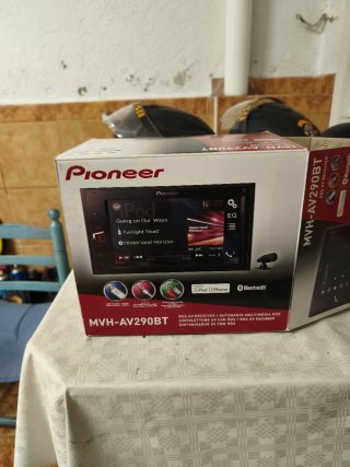 Radio de coche Pionerr MVH-AV290BT BLUETOOTH