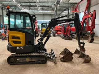 Mini Excavadora Volvo EC27D