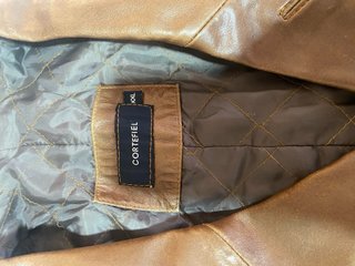 Chaqueta de piel marrón