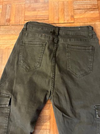 Pantalones cargo verde militar Talla M