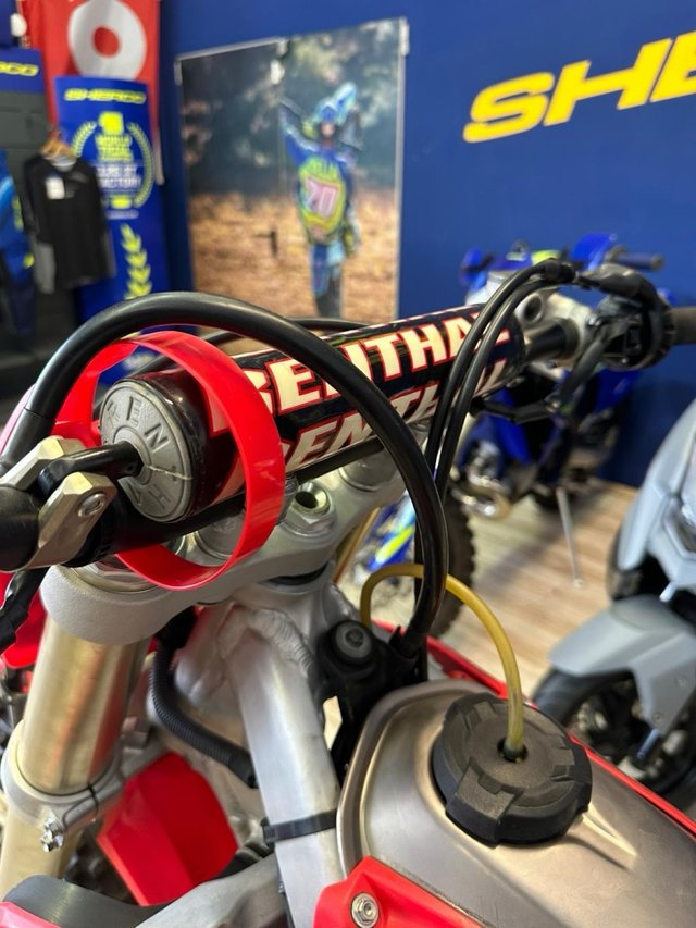 HONDA CRF 450 2024 MOTOCROSS