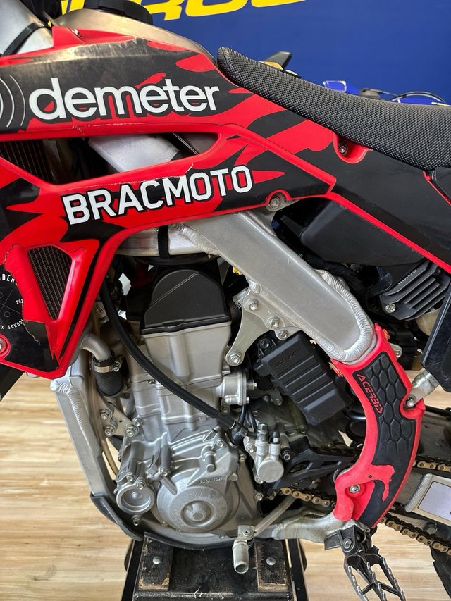 HONDA CRF 450 2024 MOTOCROSS