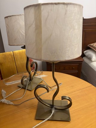Juego 2 lámparas de mesa