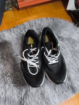 Tenis Nike revolution Running Hombre Negro