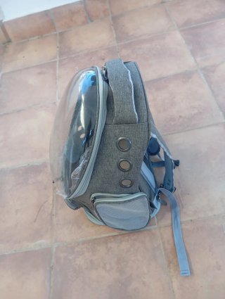 Mochila para mascotas con ventana