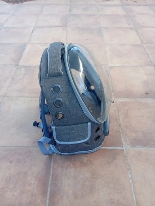 Mochila para mascotas con ventana