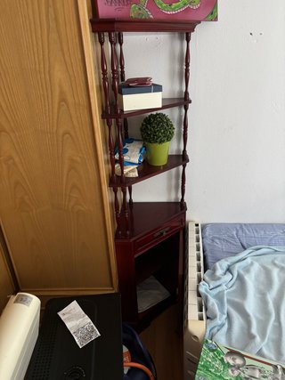 Mueble de esquina de madera