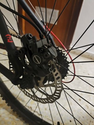 Bicicleta MTB 26 Negra y Roja