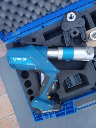PRENSA MULTICAPA UPONOR UP110