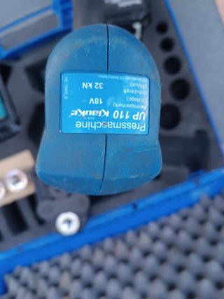 PRENSA MULTICAPA UPONOR UP110