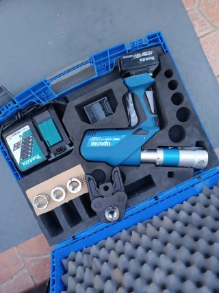 PRENSA MULTICAPA UPONOR UP110