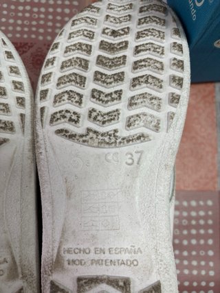 Zapatos de trabajo blancos