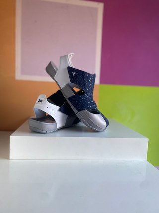 Jordan Flare Talla 35