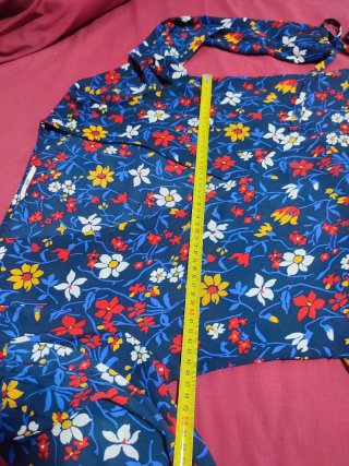 Blusa estampada floral manga larga