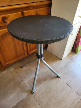 Cómoda de madera con 7 cajones