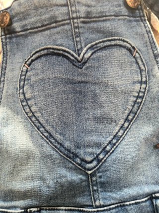 Salopette bambina jeans cuore 7/8 anni