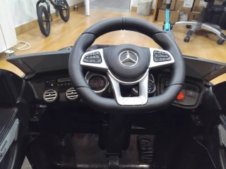 Coche eléctrico Mercedes Benz