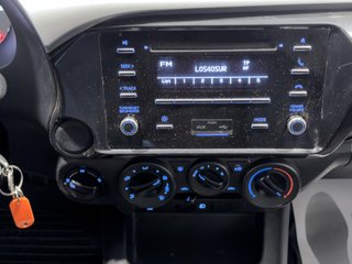 Toyota Hilux 2.4 D-4D Cabina Doble GX