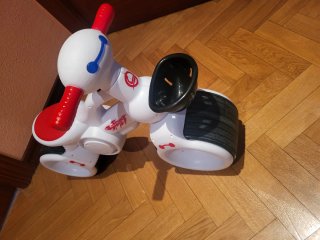 Moto correpasillos infantil