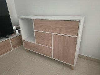 Aparador salón madera y blanco