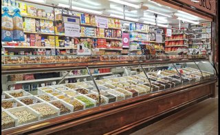 TRASPASO PARADA DE ALIMENTACIÓN EN MERCADO