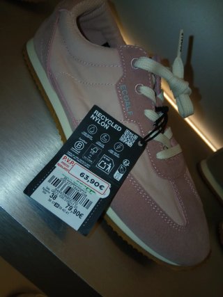Zapatillas de mujer del corte inglés Ecoalf.