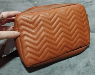 Bolso bandolera acolchado con monedero