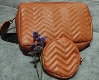 Bolso bandolera acolchado con monedero