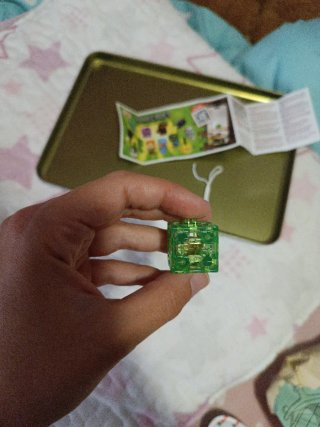 Figurita Kinder Joy Minecraft