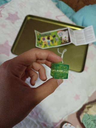 Figurita Kinder Joy Minecraft